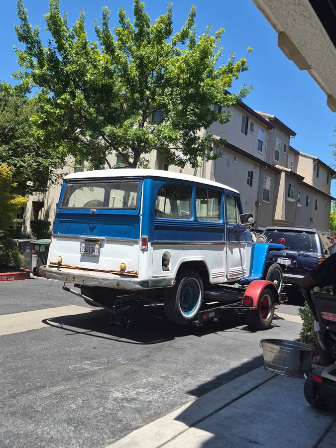 Jeep-Willey-4x4-1962-Blue
