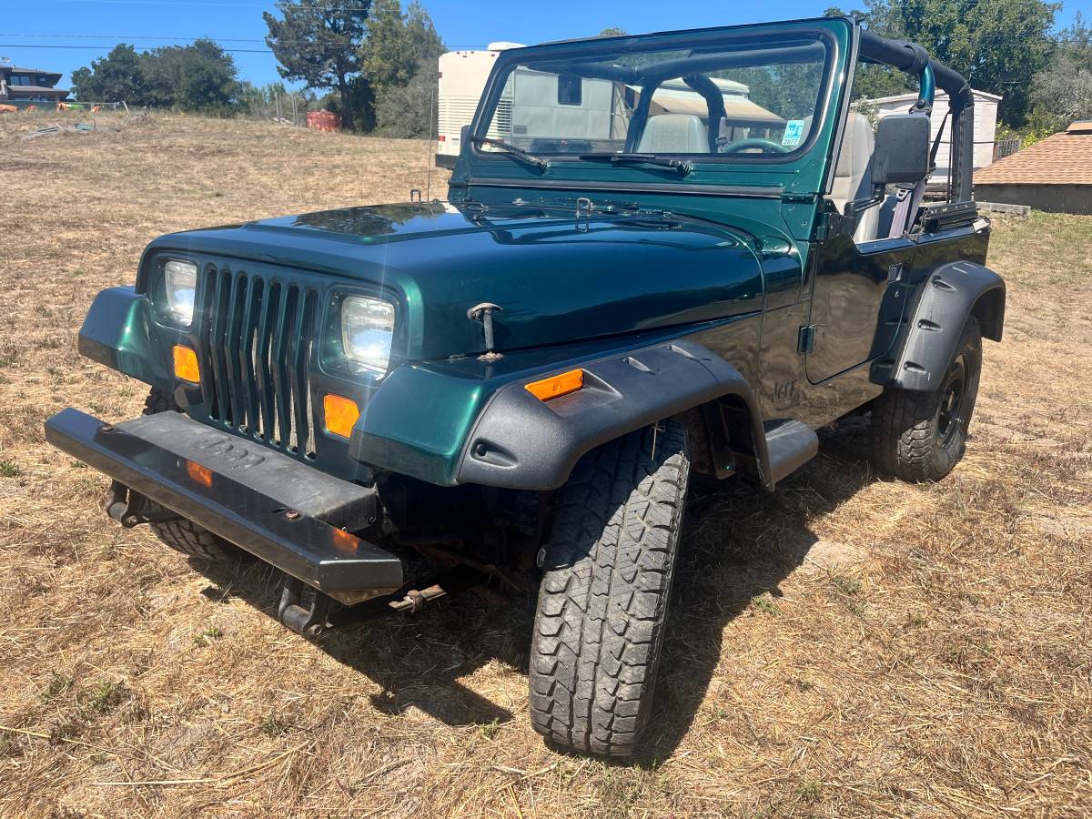 Jeep-Wrangler-1995-Green
