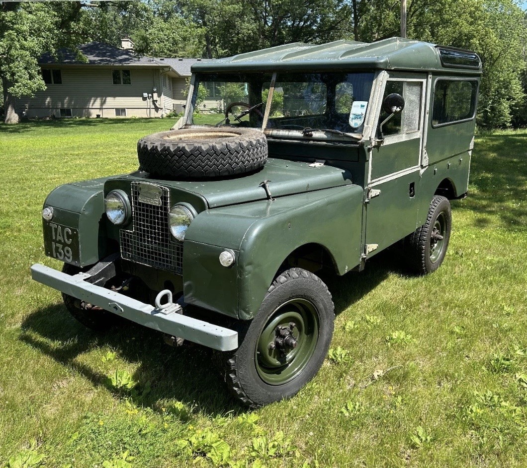 Land-Rover-Defender-1955-SUV-Green