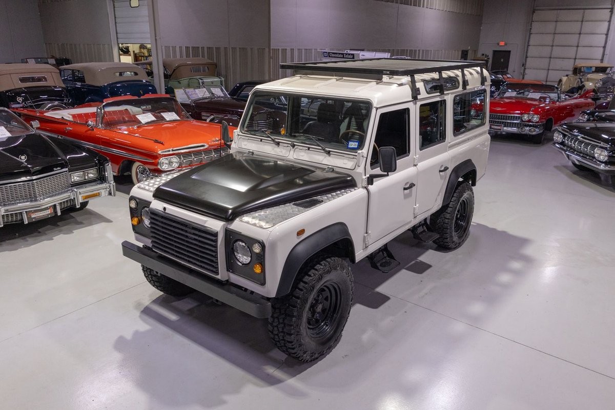 Land-Rover-Defender-1986-SUV-Graphite-Black