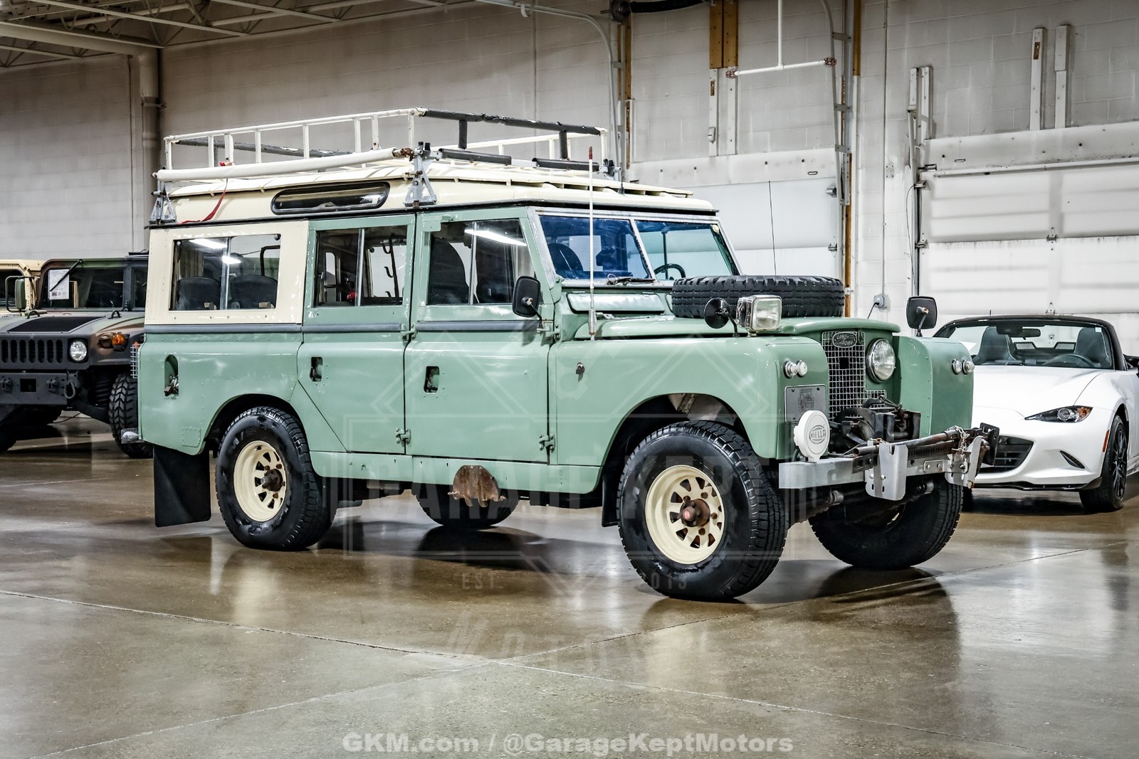 Land-Rover-Series-2A-1965-Gray