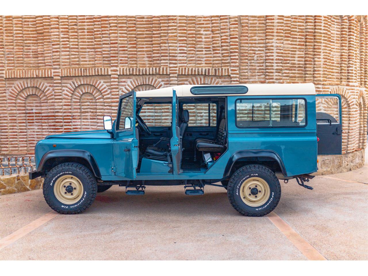 Land-rover-Defender-110-1995-Blue-Black