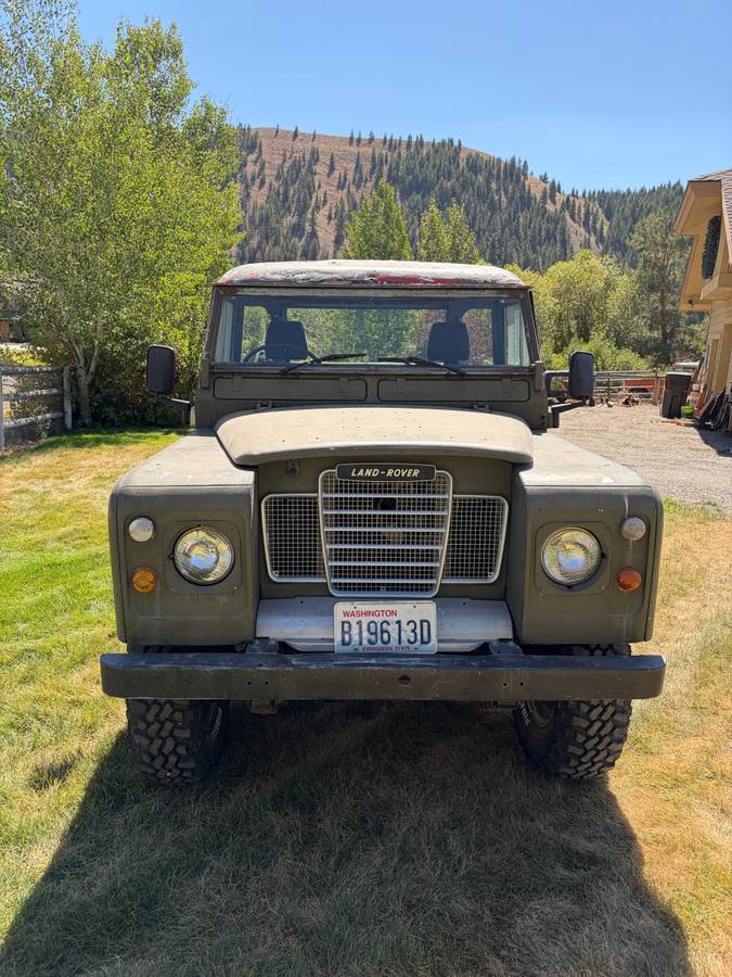 Land-rover-Defender-1979-Green