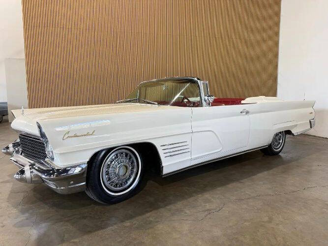 Lincoln-Continental-1960-White-Red