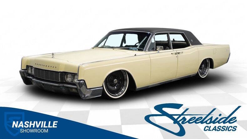 Lincoln-Continental-1967-Granada-Yellow-Black