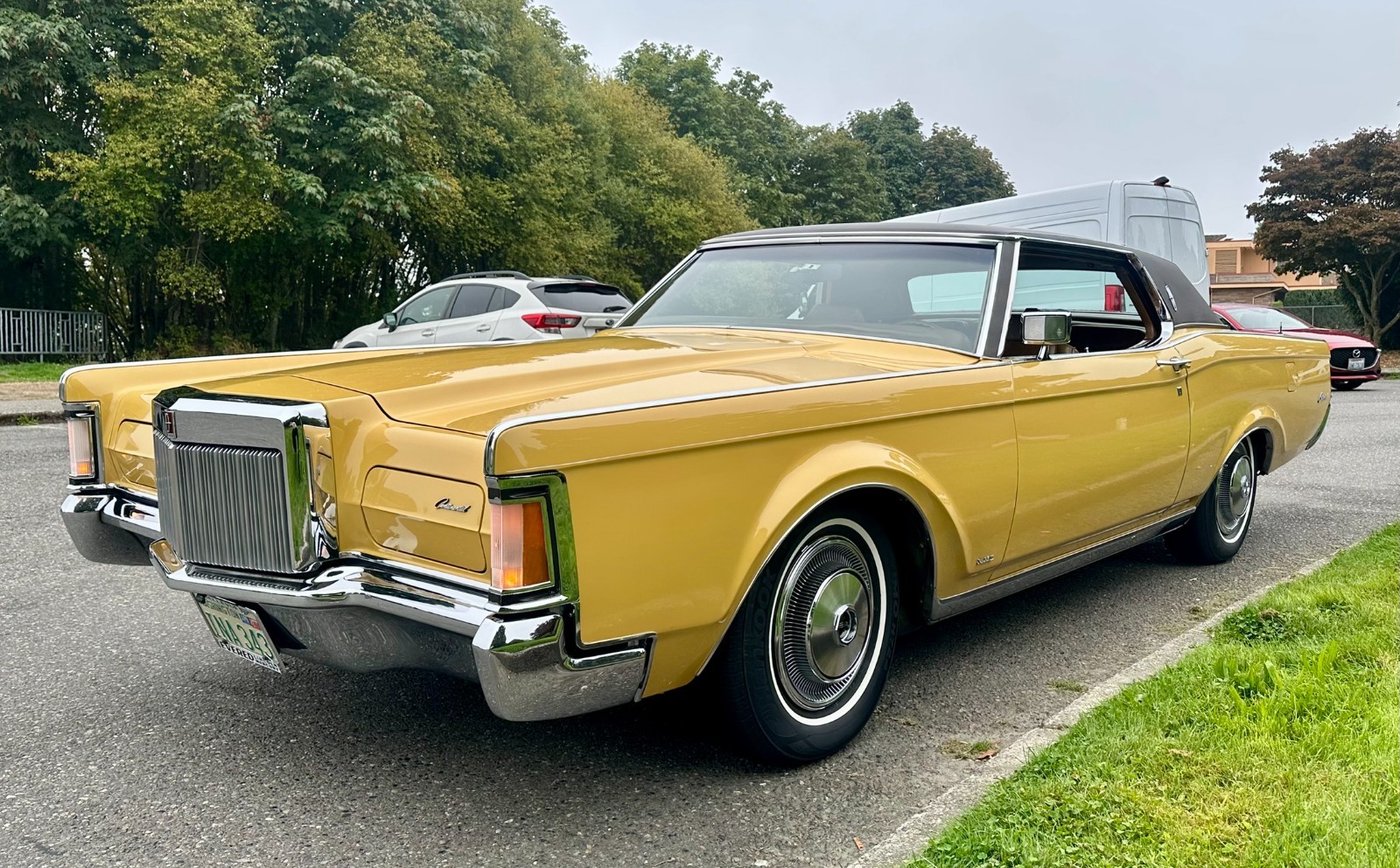 Lincoln-Continental-1971-Coupe-Brown
