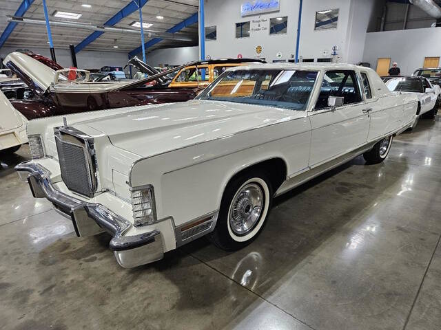 Lincoln-Continental-1977-White-Blue