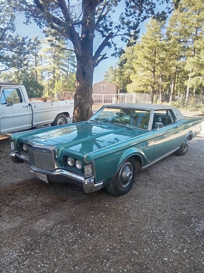 Lincoln-Continental-mk-iii-1969-custom