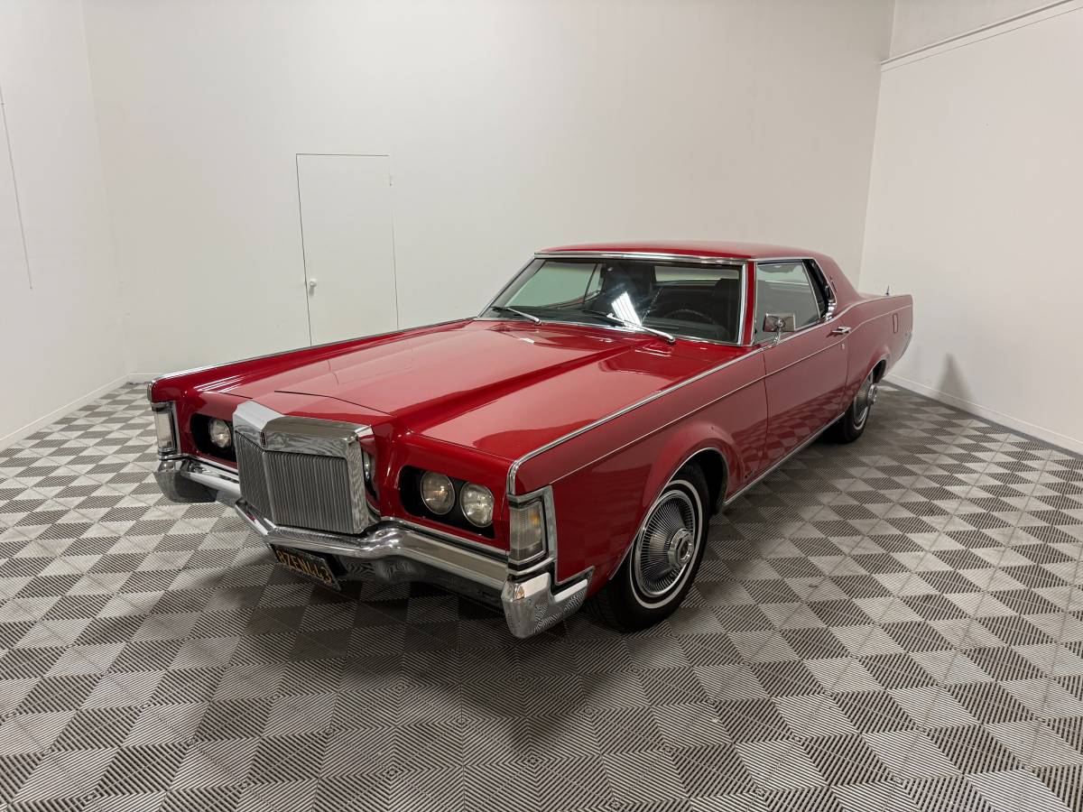 Lincoln-Continental-mk-iii-1969