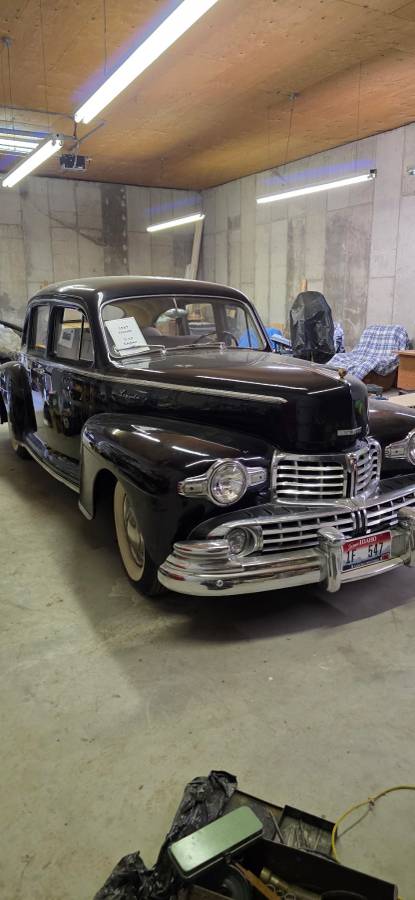 Lincoln-Sedan-1947-Black
