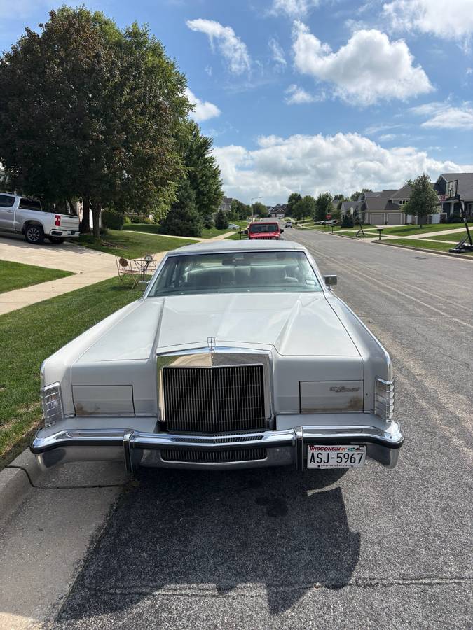 Lincoln-Town-car-1978