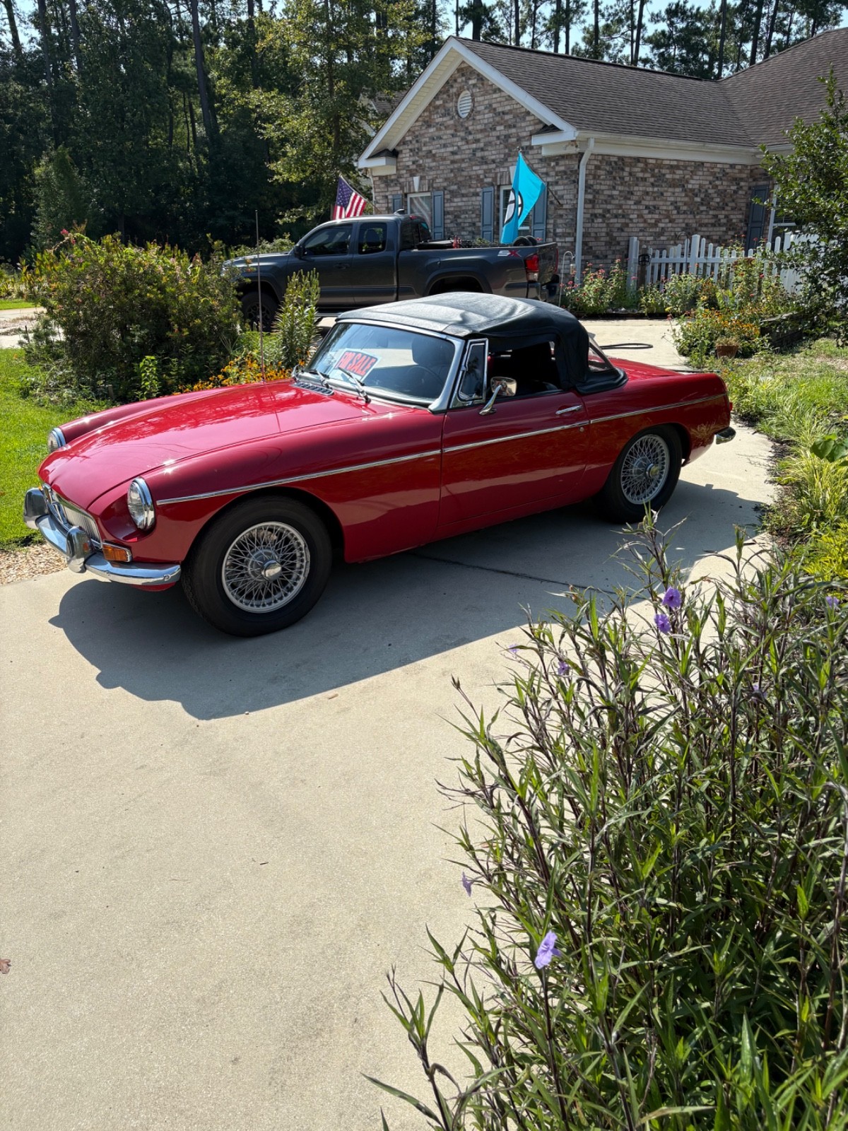 MG-1000-MB-1969-Convertible-Black