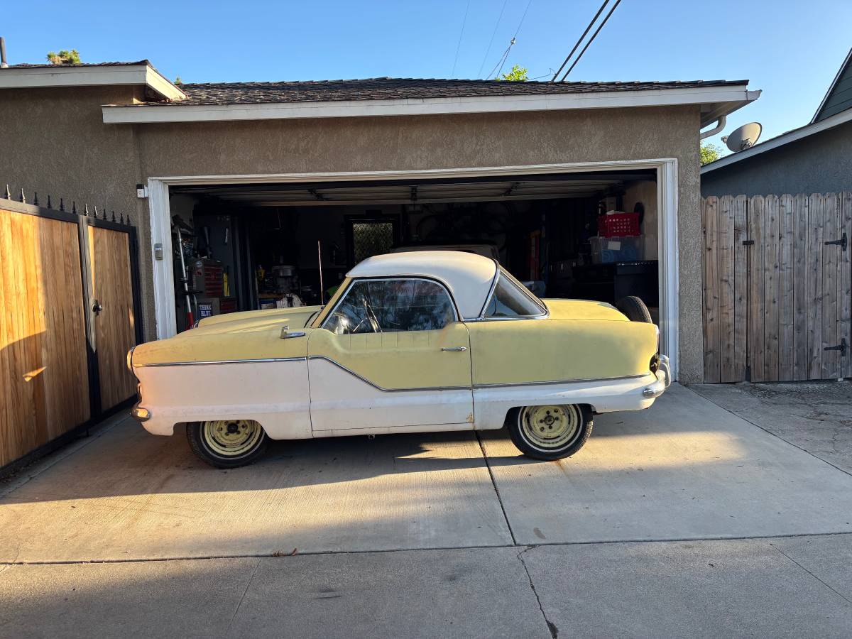 Mash-metropolitan-1957-Yellow