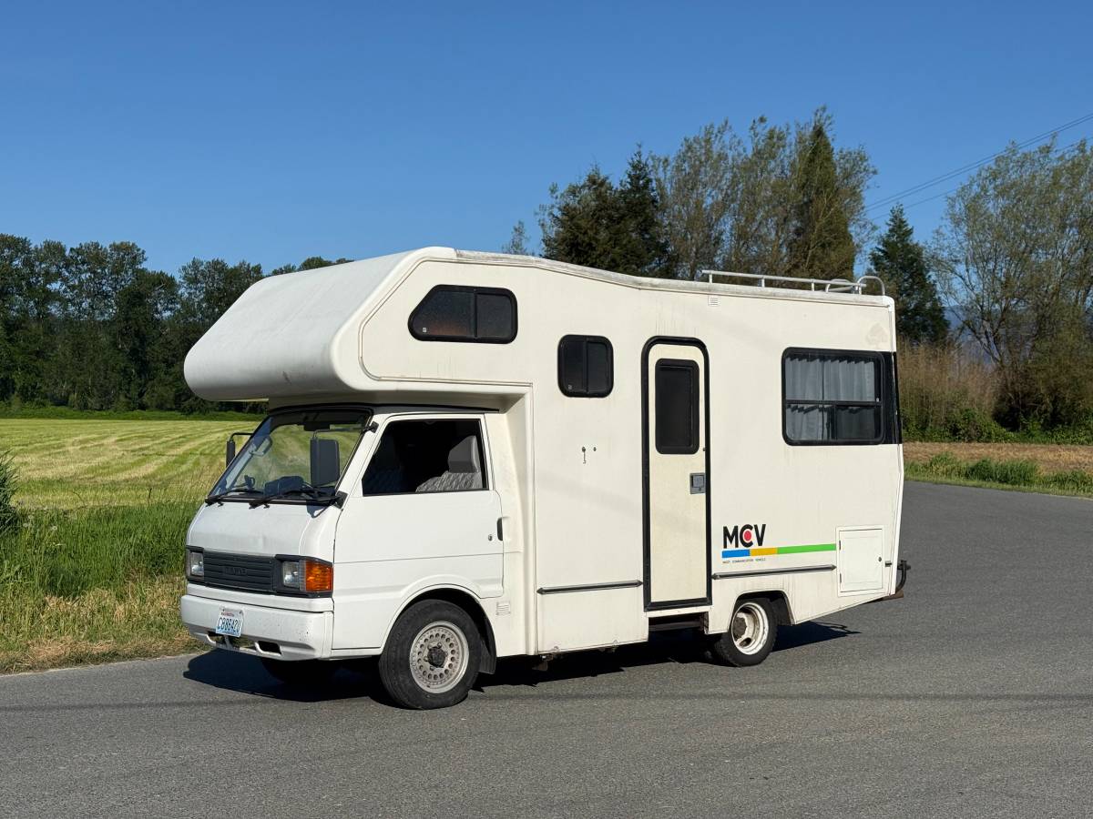 Mazda-Bongo-brawny-1992-White