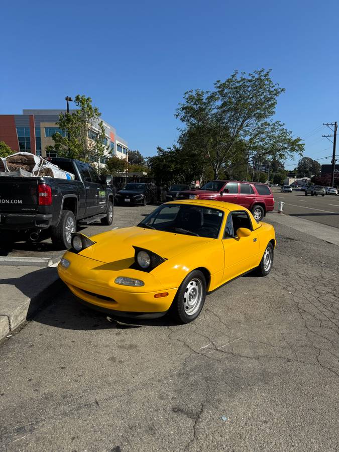 Mazda-Mx-5-miata-1992-Yellow