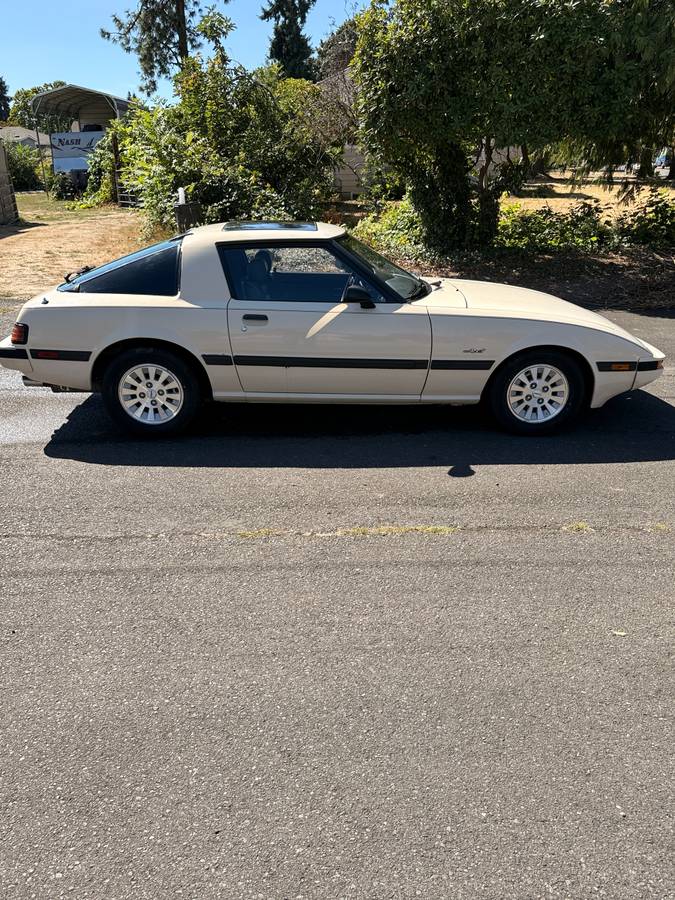 Mazda-Rx7-gsl-se-1985-Yellow