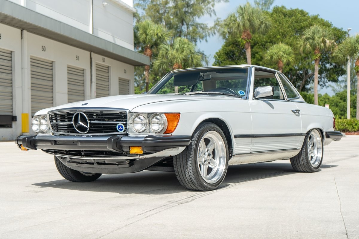 Mercedes-1976-Black
