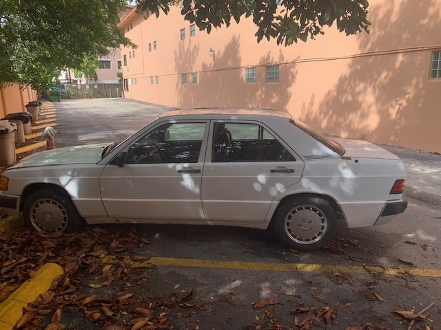 Mercedes-Benz-190-Series-1989-Sedan-Blue