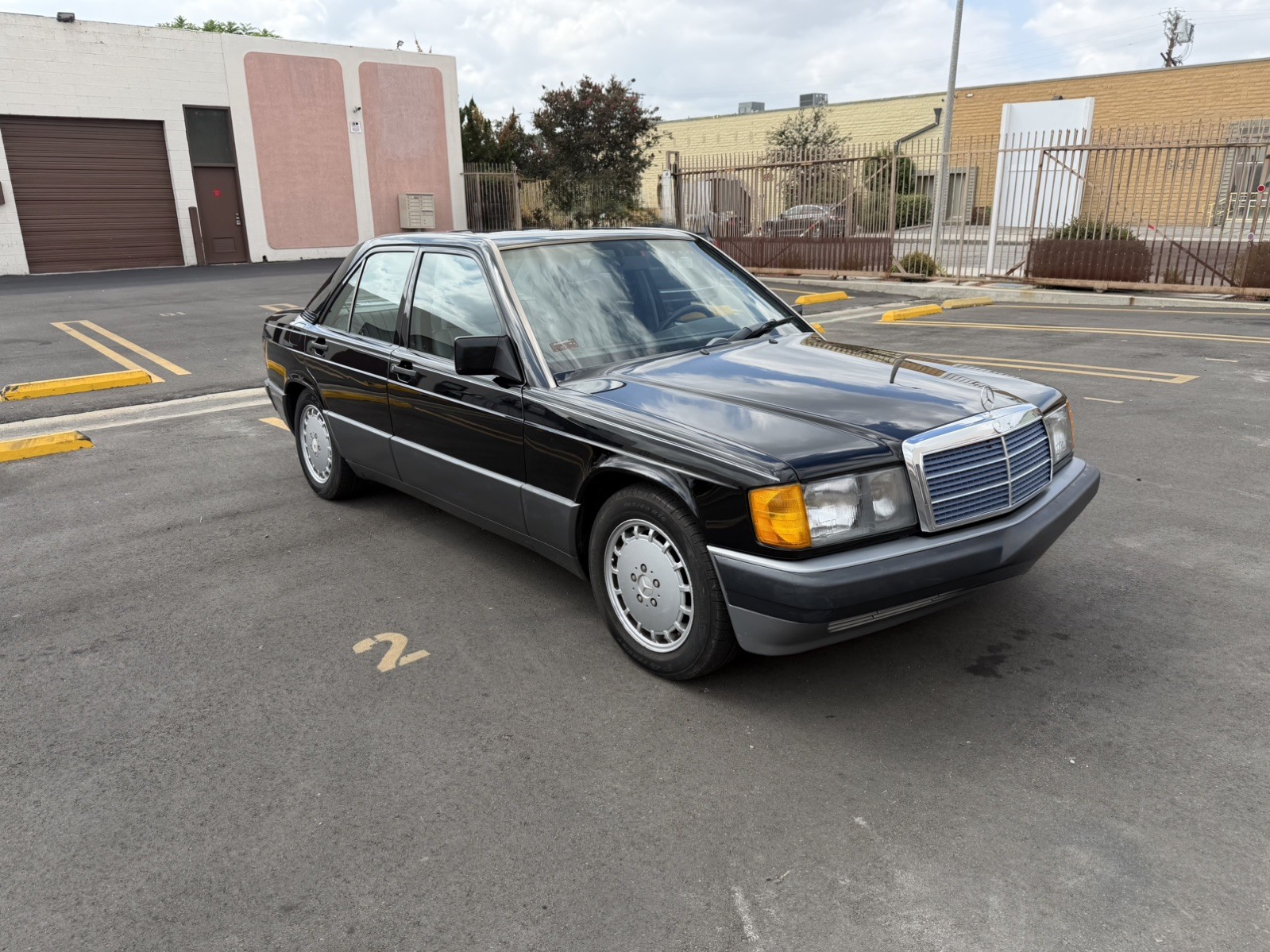 Mercedes-Benz-190-Series-1991-Sedan-Gray
