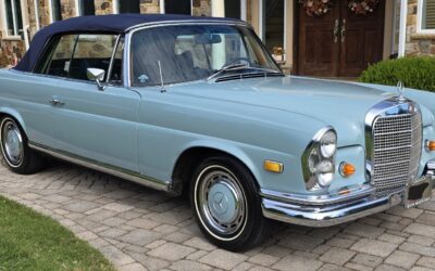Mercedes-Benz 200-Series 1969