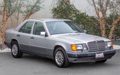 Mercedes-Benz E-Class 1992