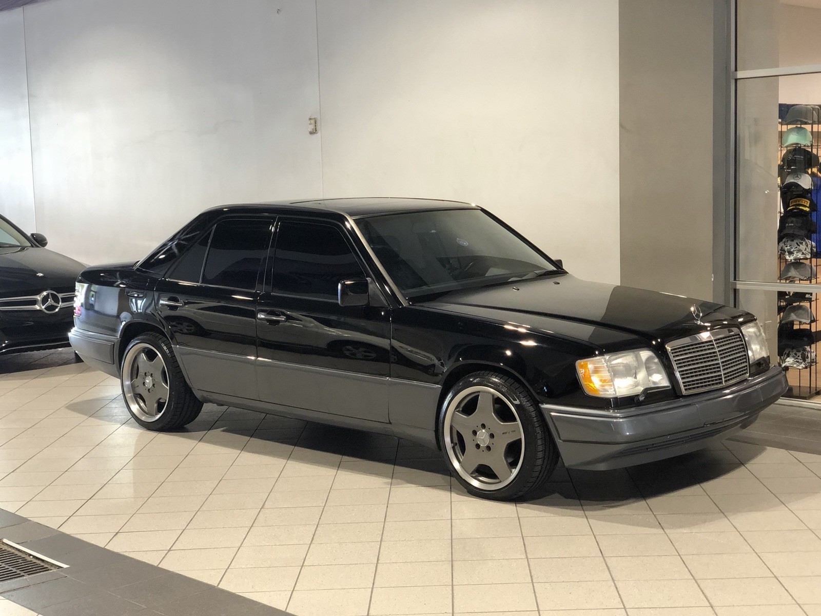 Mercedes-Benz-E420-1994-Sedan-Black