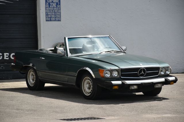 Mercedes-Benz-SL-Class-1979-Convertible-Green