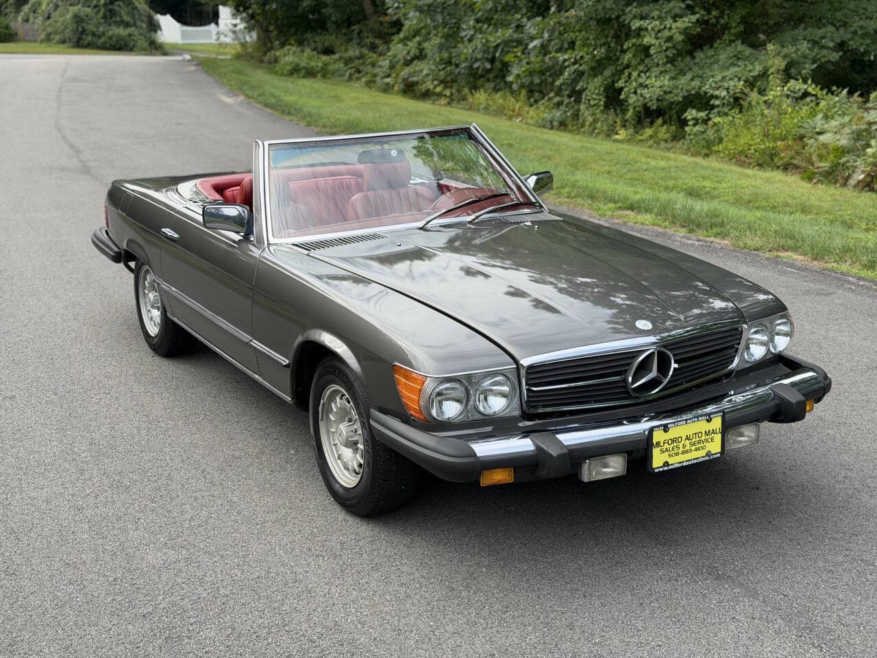 Mercedes-Benz-SL-Class-1979-Convertible-Red