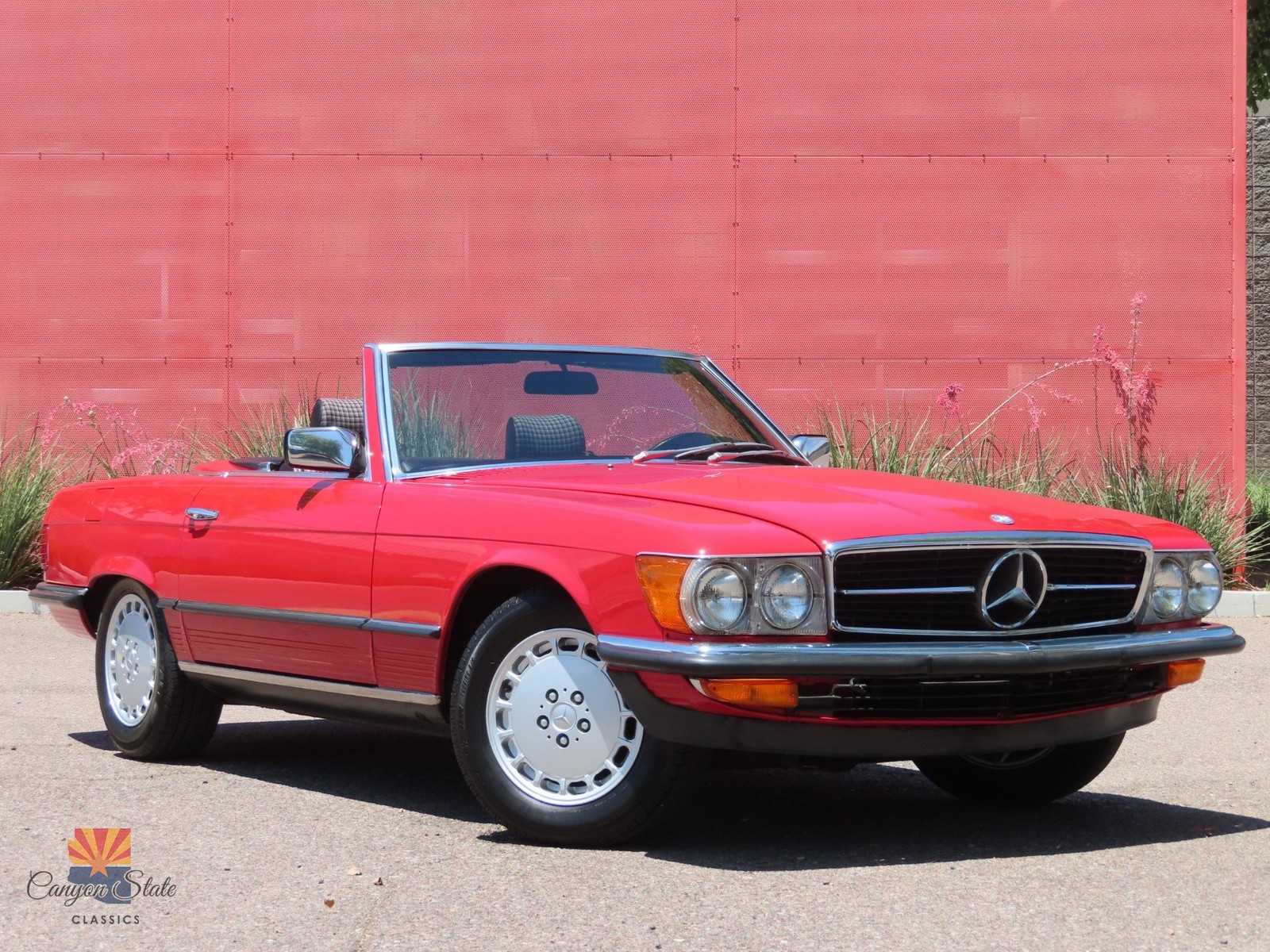 Mercedes-Benz-SL-Class-1984-Convertible-Black