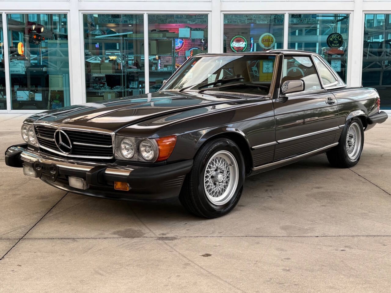 Mercedes-Benz SL-Class 1986