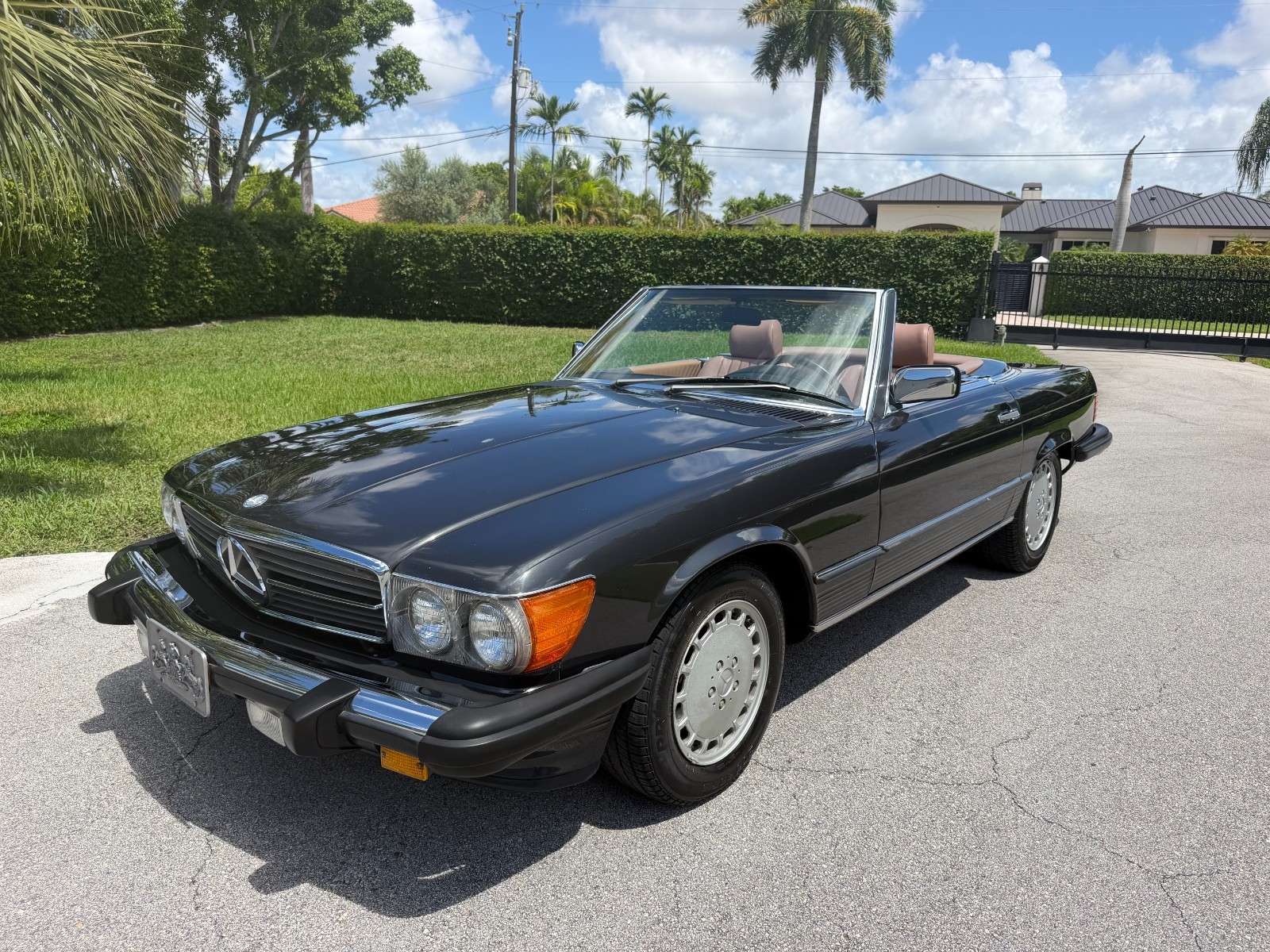 Mercedes-Benz-SL-Class-1986-Convertible-Brown