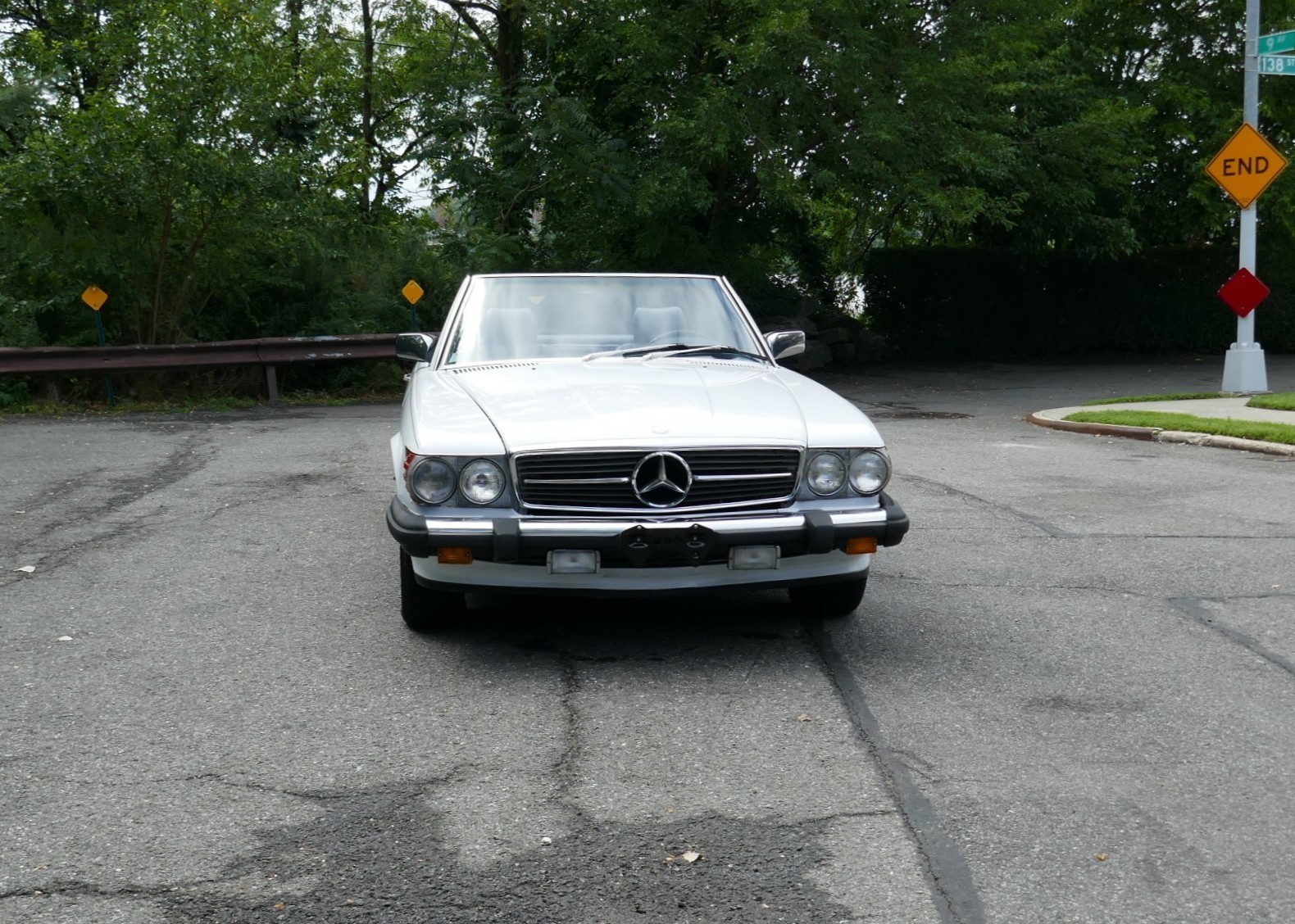 Mercedes-Benz SL-Class 1989