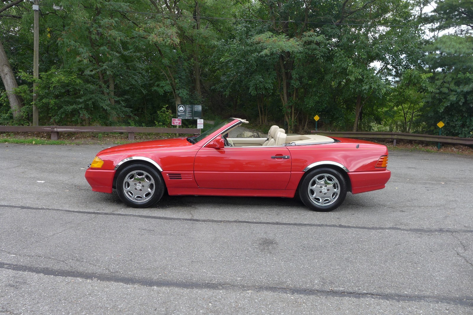 Mercedes-Benz SL-Class 1992