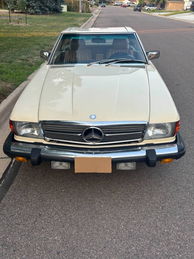 Mercedes-benz-1985-Yellow