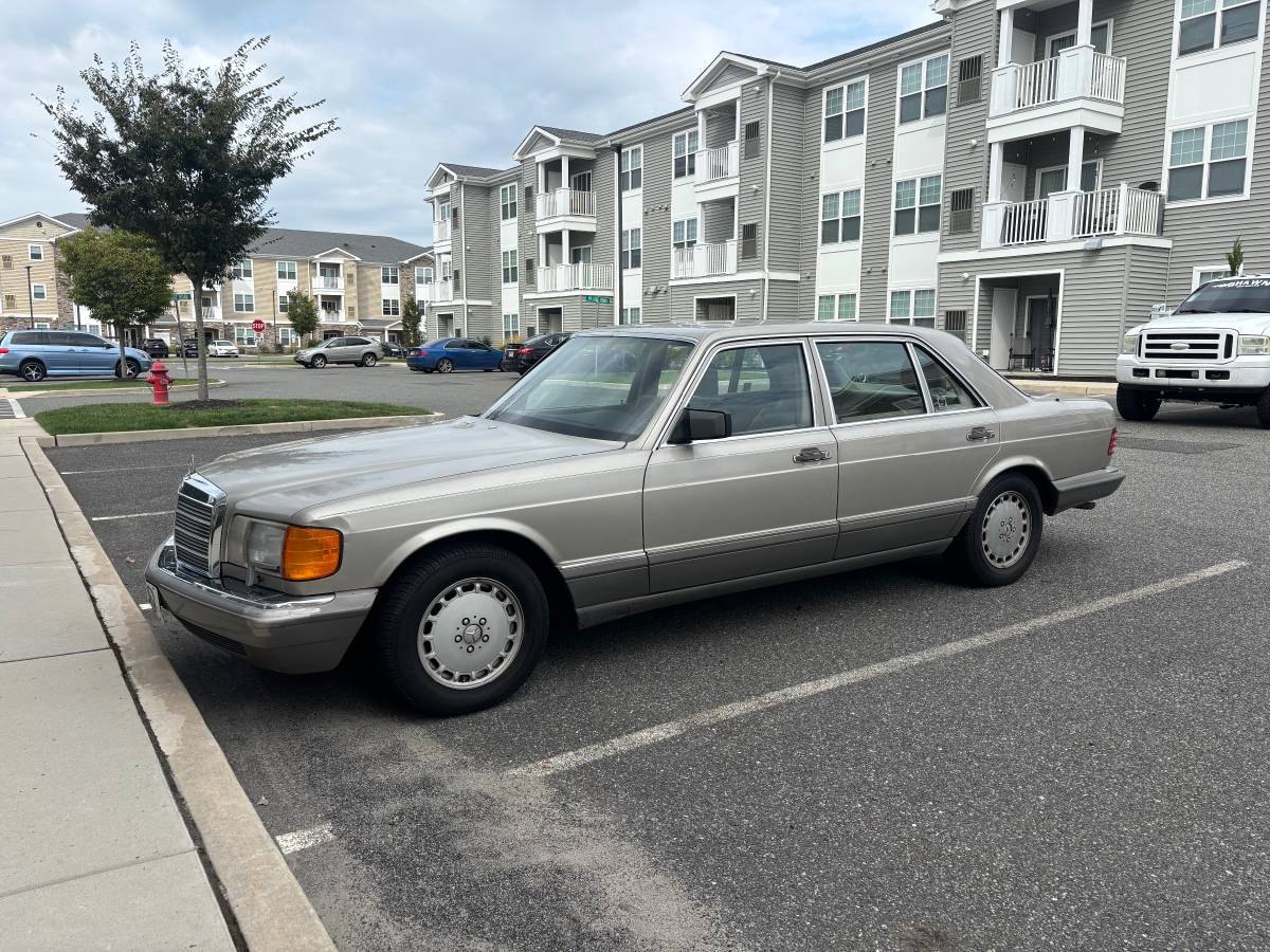 Mercedes-benz-1988