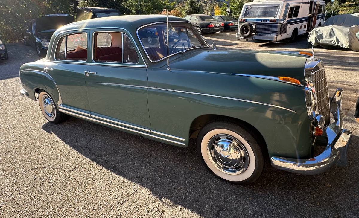 Mercedes-benz-220s-1959-Green