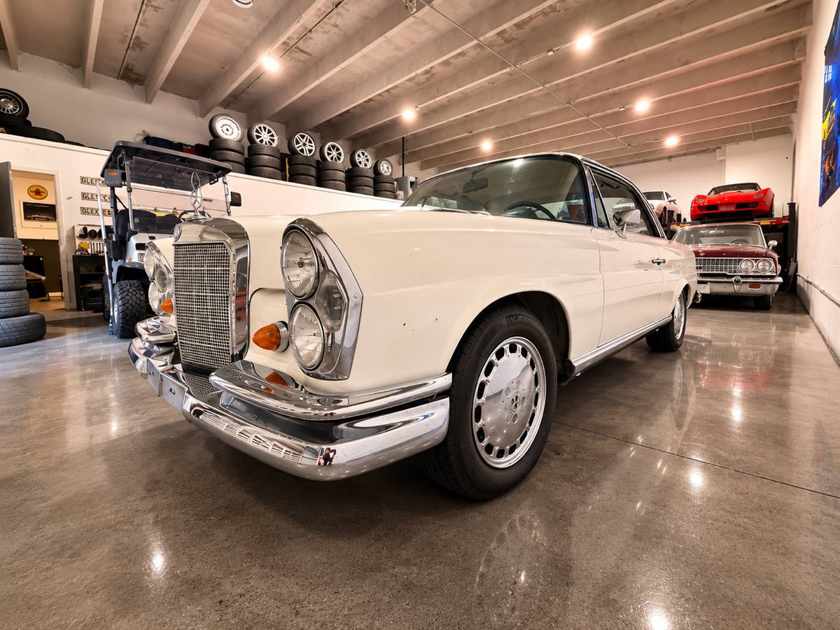 Mercedes-benz-250-se-1968-White