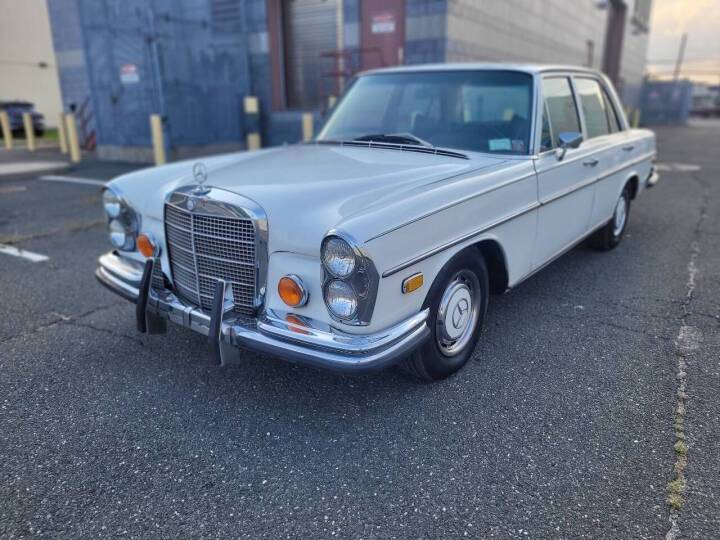 Mercedes-benz-280-1970