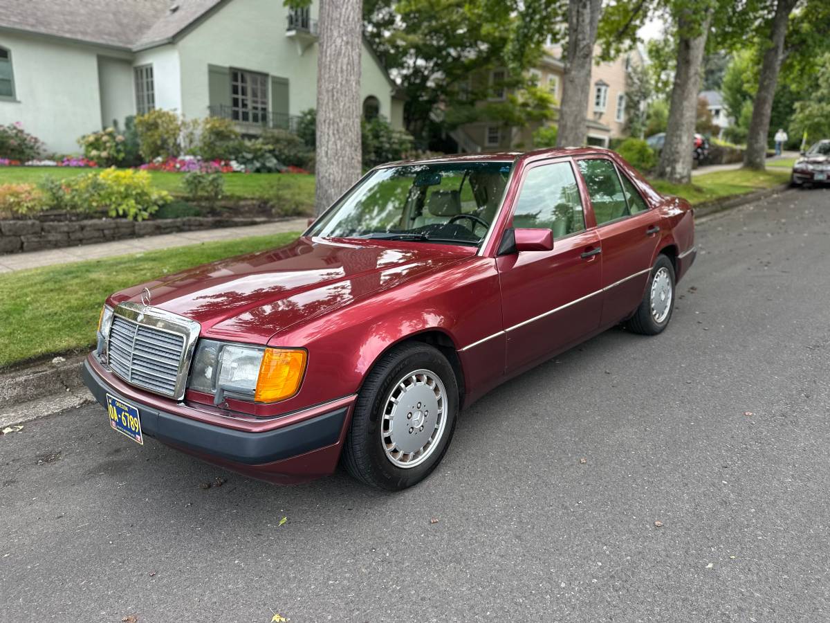 Mercedes-benz-300-1991-custom
