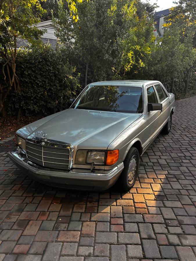 Mercedes-benz-300se-1991