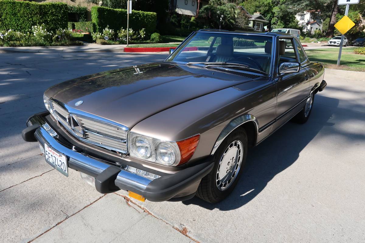 Mercedes-benz-560-1989