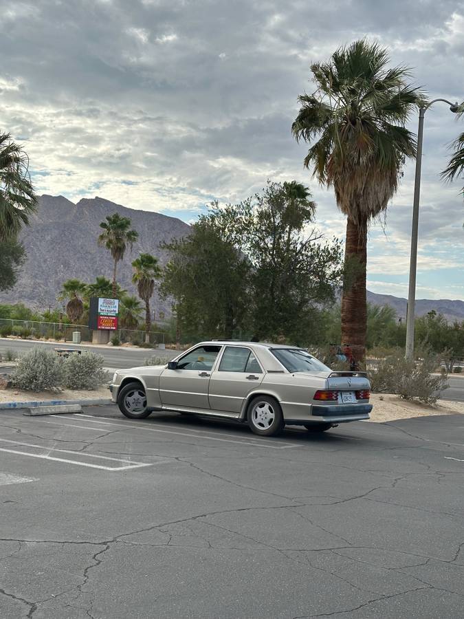 Mercedes-benz-E-class-1987-Gray