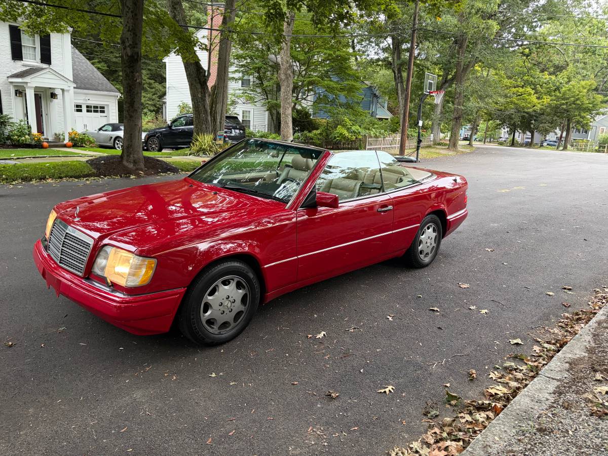 Mercedes-benz-E-class-1994