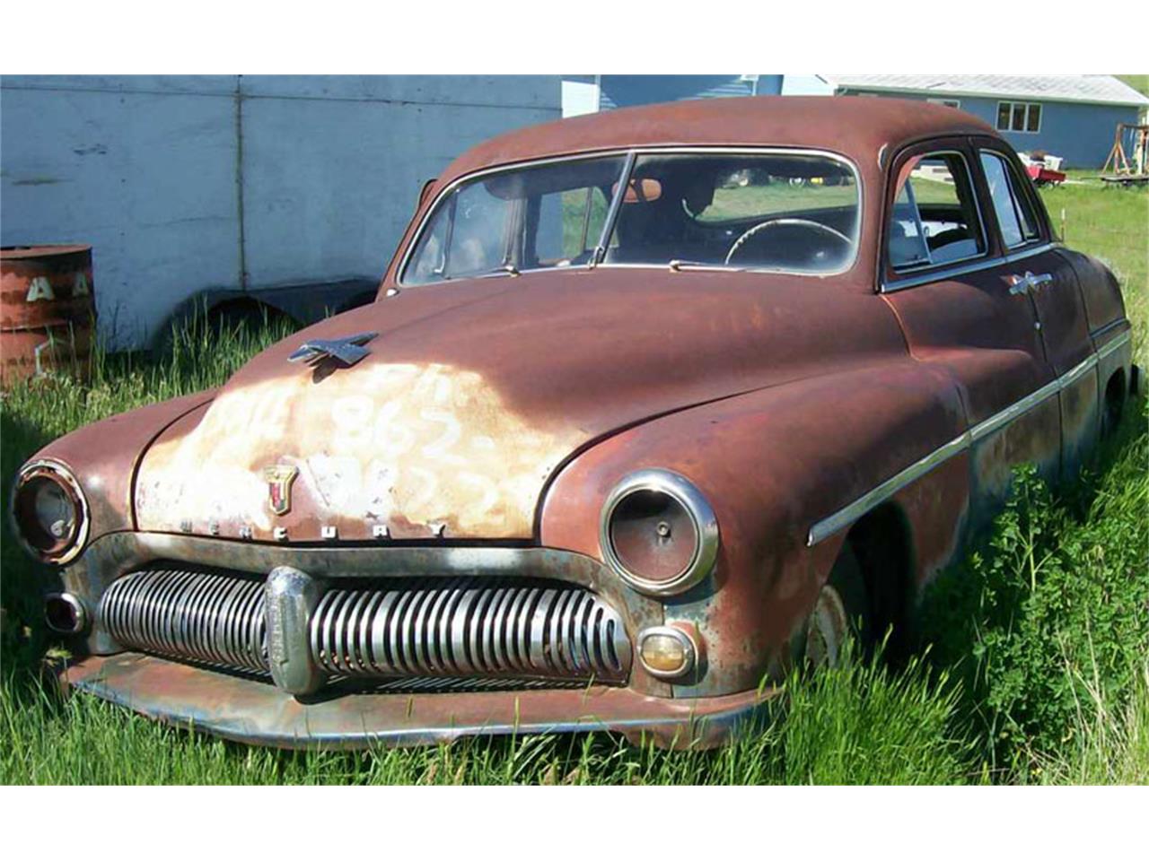 Mercury-4-dr-sedan-1949