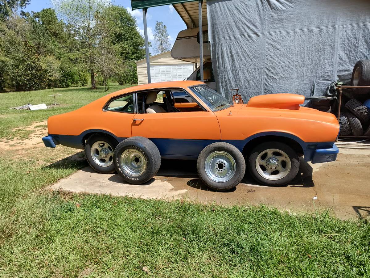 Mercury-Comet-1977-Orange