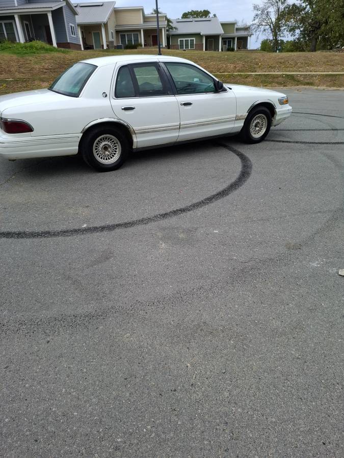 Mercury-Grand-marquis-1995-White