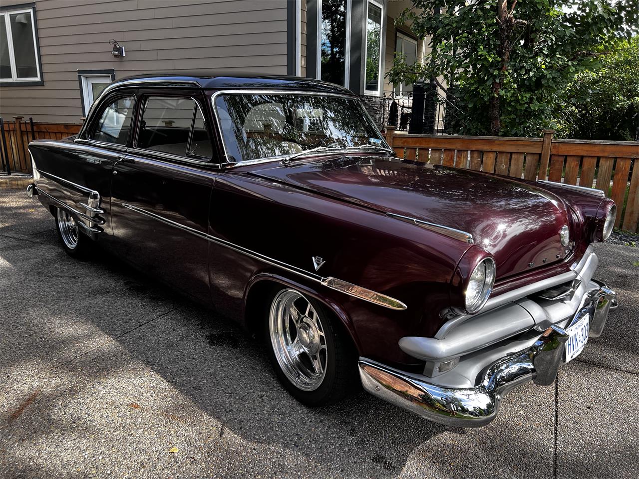 Mercury-Meteor-1953-BurgundyMaroon-Brown-Cloth