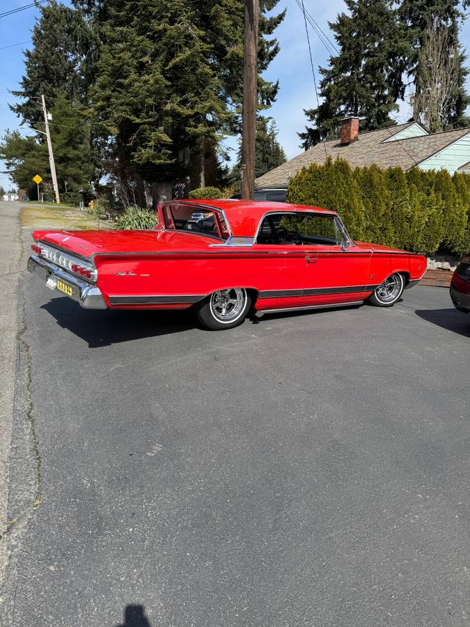 Mercury-Park-lane-breezeway-1964-Red