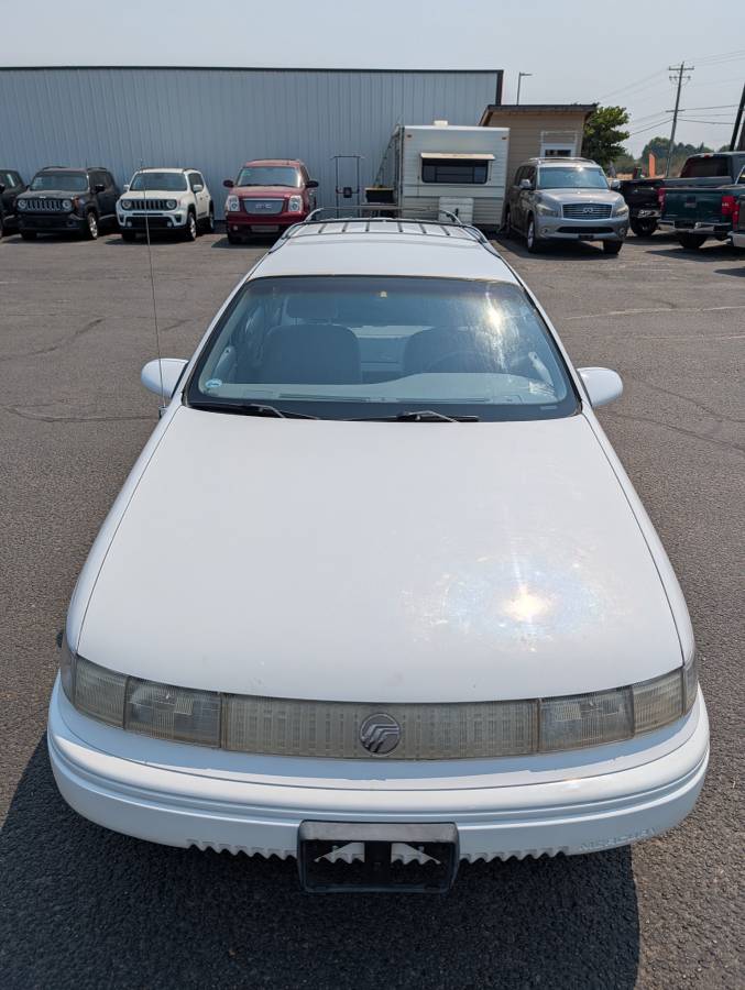 Mercury-Sable-wagon-3rd-row-1993