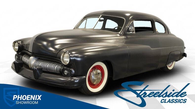 Mercury-Sedan-1950-Flat-Black-Black